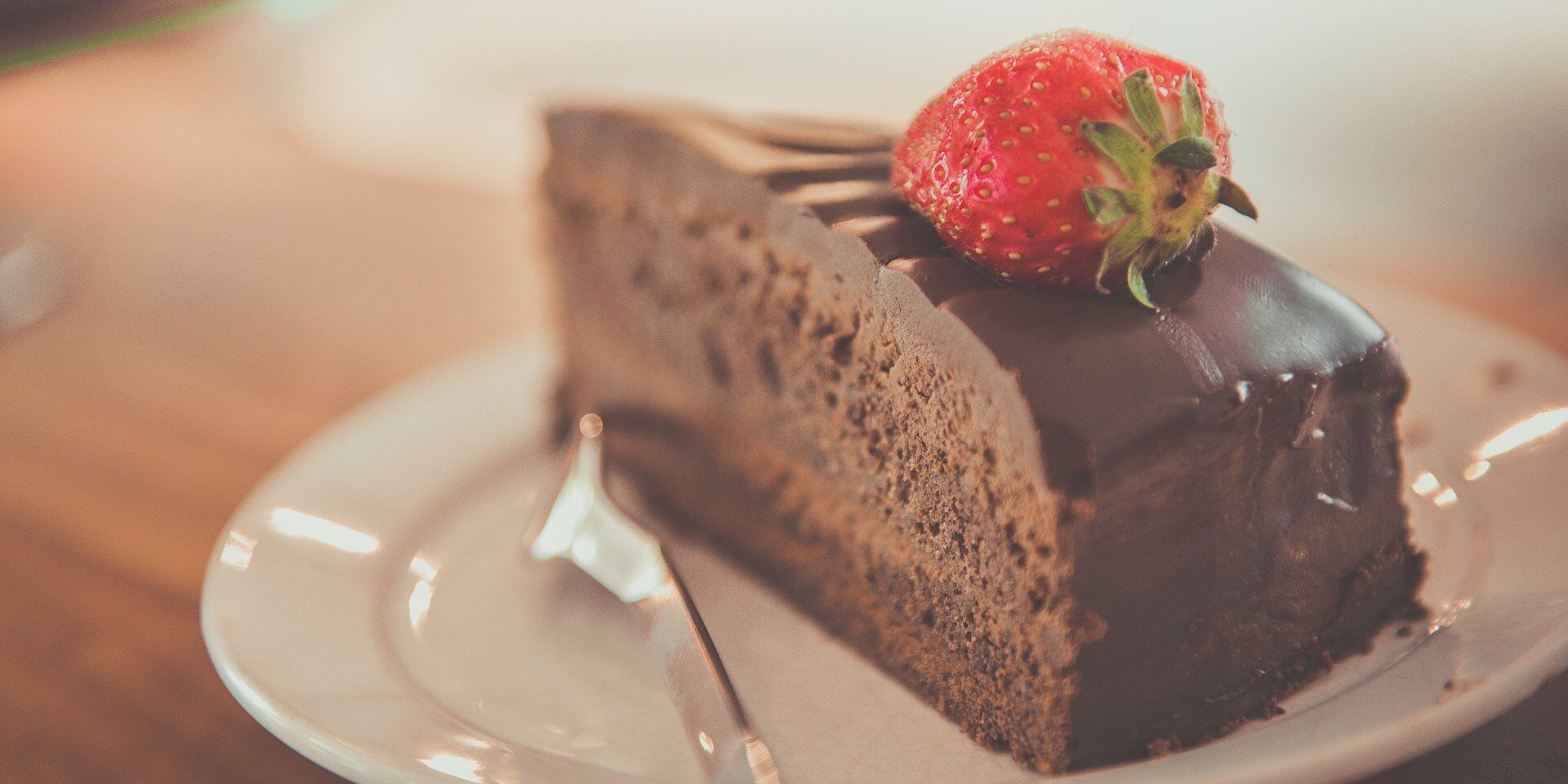 Order Chocolate Cake Online | Latest Design Chocolate Flavor Cakes
